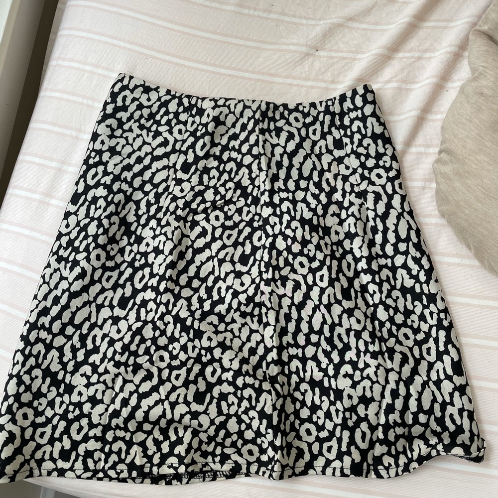 Small princess polly black and white leopard skirt